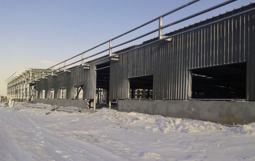 奇瑞重工吉林工廠整機(jī)庫鋼結(jié)構(gòu)工程建設(shè)順利完成